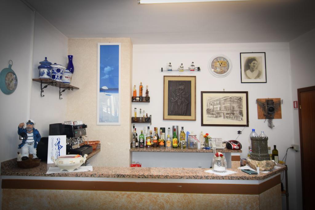 Hotel Villa Denia San Vincenzo Exteriör bild