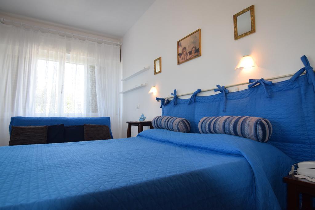 Hotel Villa Denia San Vincenzo Exteriör bild